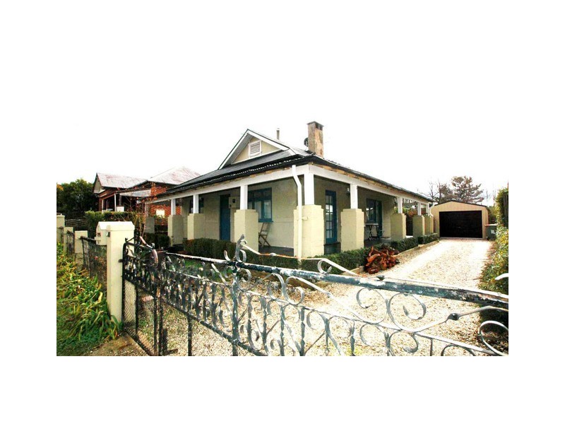 30 Kathleen Street, Queanbeyan NSW 2620