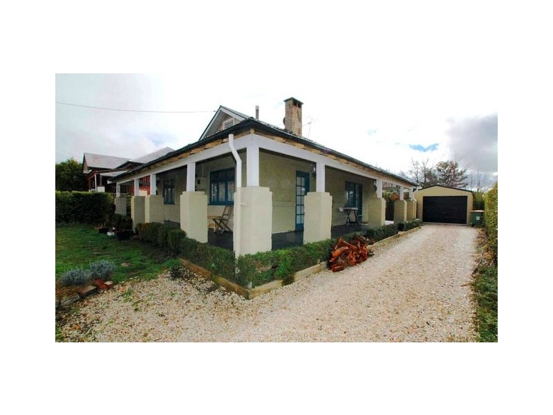 30 Kathleen Street, Queanbeyan NSW 2620