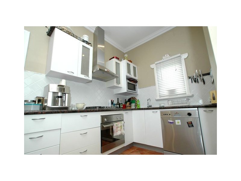 30 Kathleen Street, Queanbeyan NSW 2620