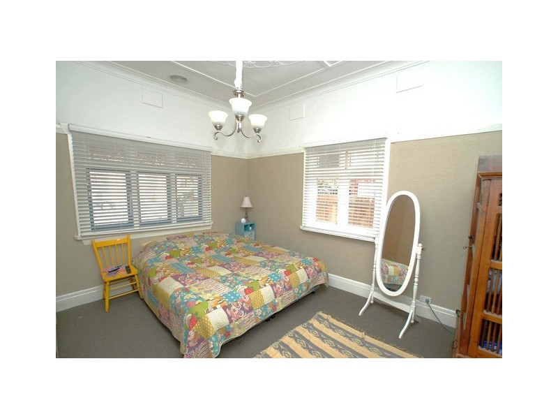 30 Kathleen Street, Queanbeyan NSW 2620