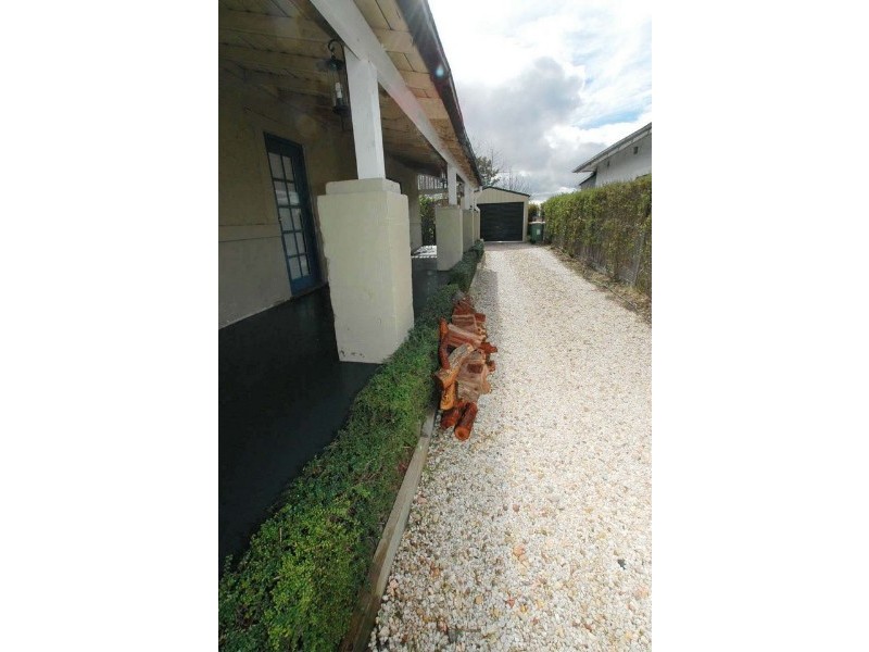 30 Kathleen Street, Queanbeyan NSW 2620