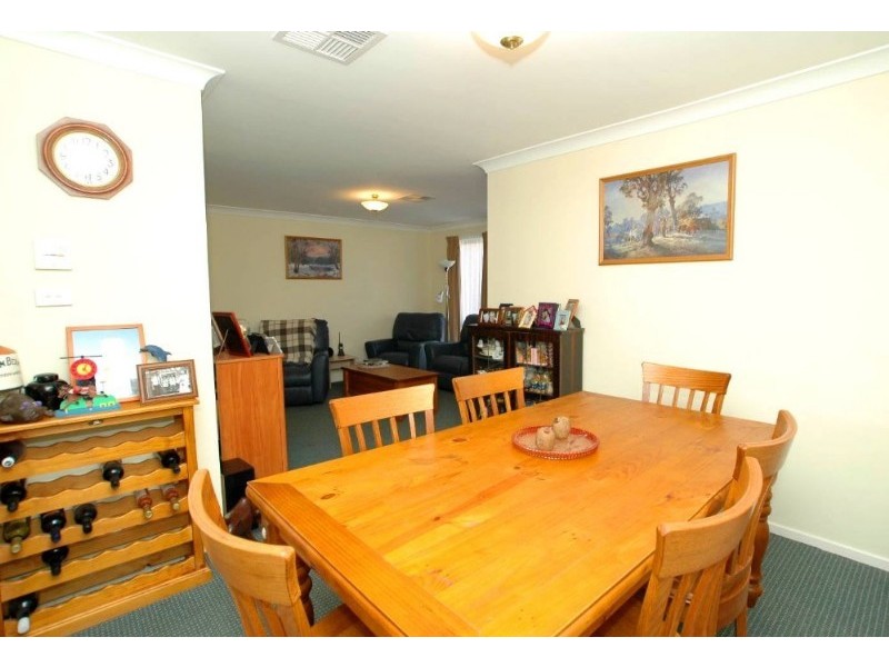 2 Birch Drive, Bungendore NSW 2621