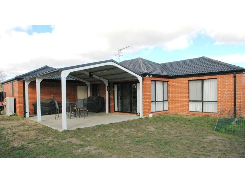 2 Birch Drive, Bungendore NSW 2621