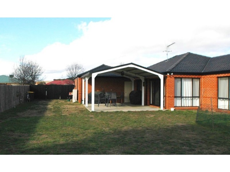 2 Birch Drive, Bungendore NSW 2621