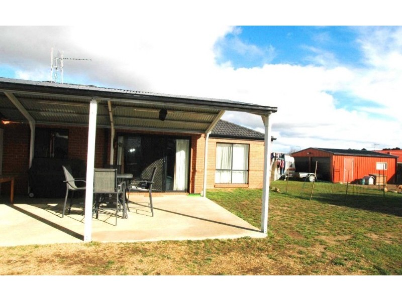 2 Birch Drive, Bungendore NSW 2621