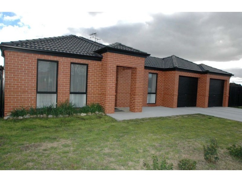 2 Birch Drive, Bungendore NSW 2621