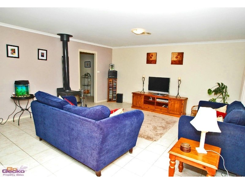 3 Euroka Place, Jerrabomberra NSW 2619