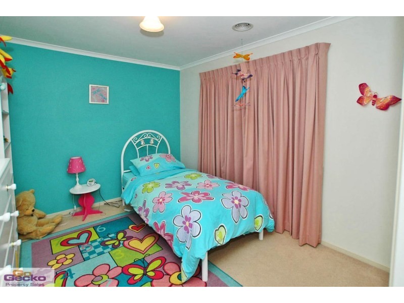 3 Euroka Place, Jerrabomberra NSW 2619