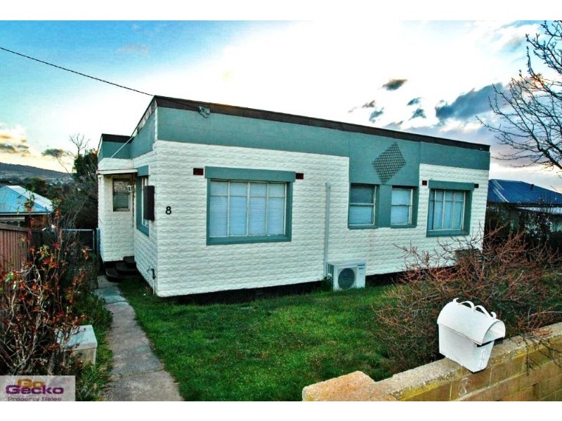 8 O’Neill Street, Queanbeyan NSW 2620