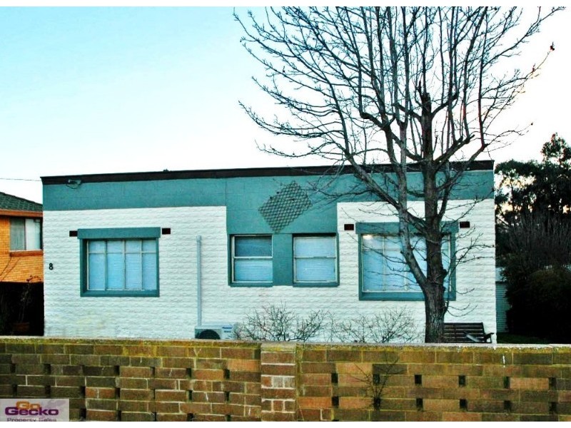 8 O’Neill Street, Queanbeyan NSW 2620
