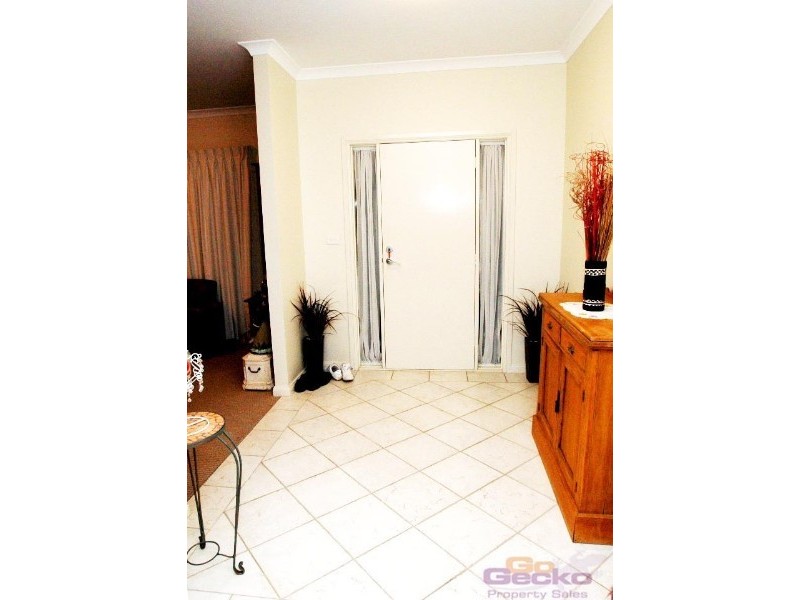 7 Evan Place, Jerrabomberra NSW 2619