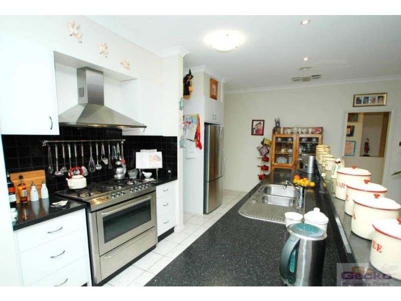 7 Evan Place, Jerrabomberra NSW 2619