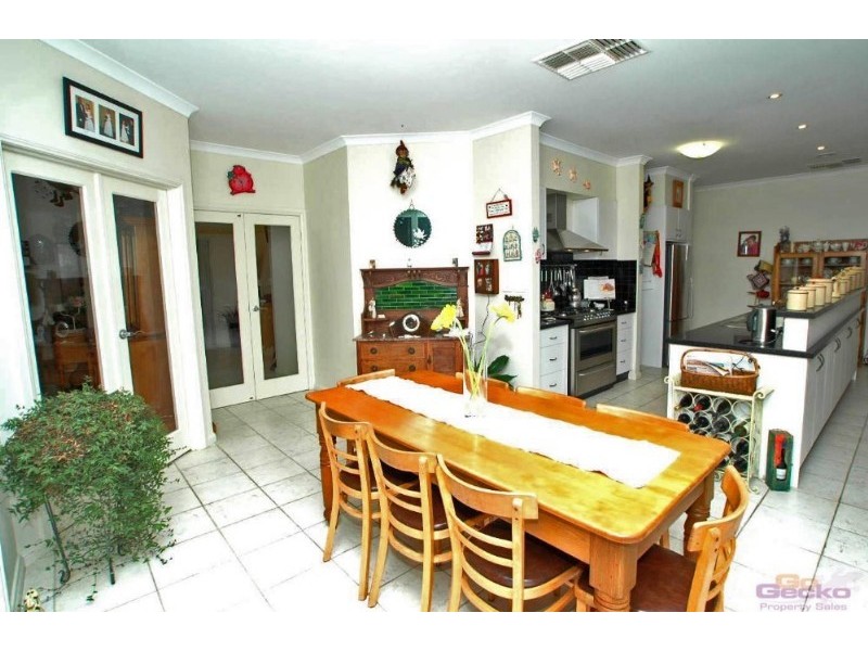 7 Evan Place, Jerrabomberra NSW 2619