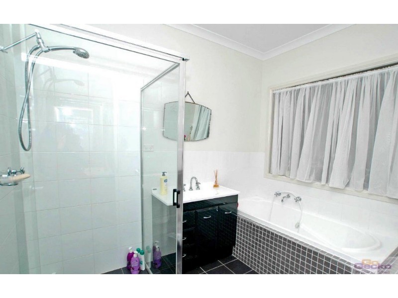 7 Evan Place, Jerrabomberra NSW 2619