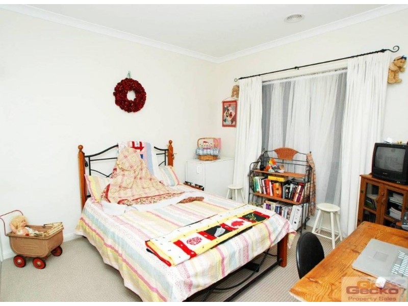 7 Evan Place, Jerrabomberra NSW 2619