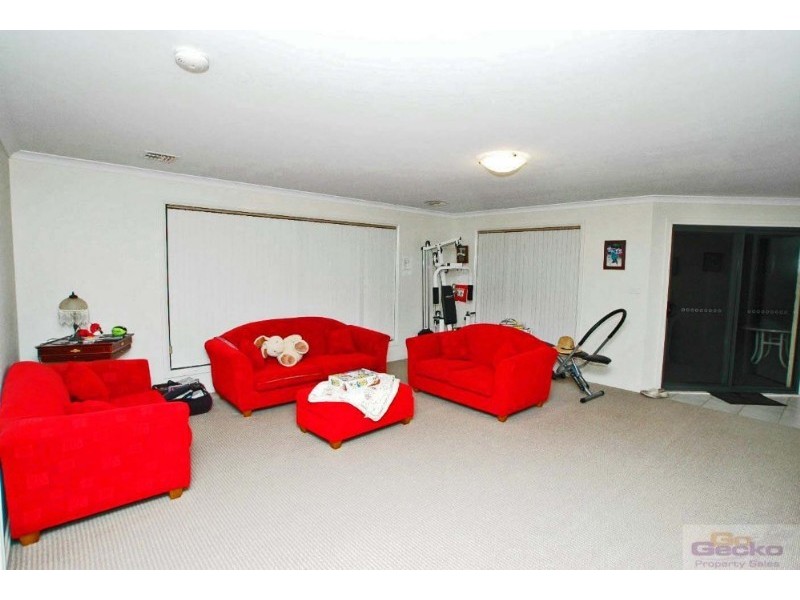 7 Evan Place, Jerrabomberra NSW 2619