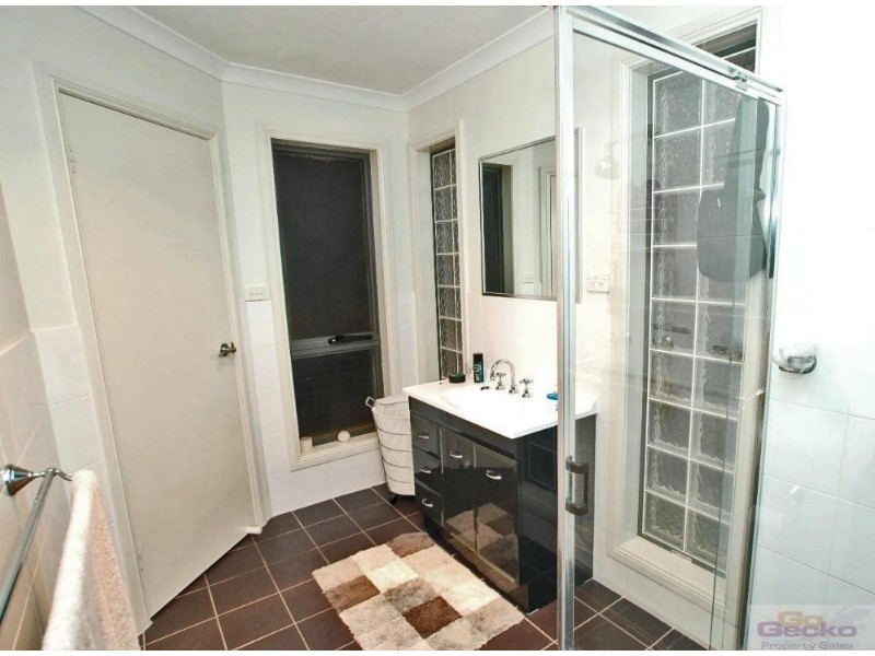 7 Evan Place, Jerrabomberra NSW 2619