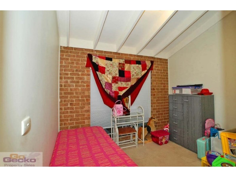 5/30 Mowatt Street, Queanbeyan NSW 2620