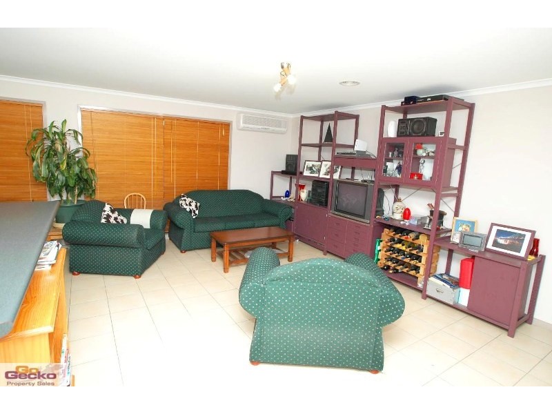 67 Thomas Royal Gardens, Queanbeyan NSW 2620