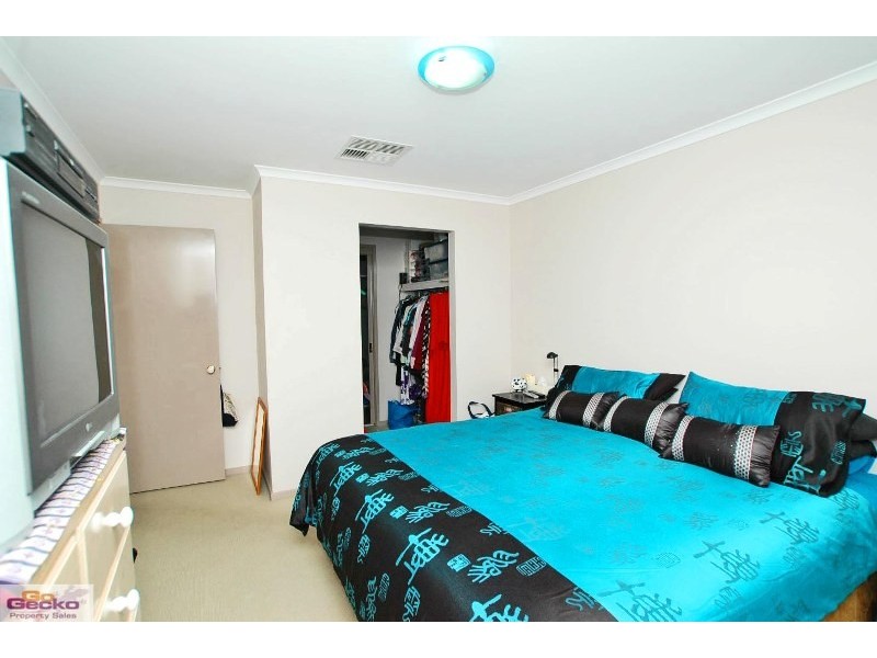 67 Thomas Royal Gardens, Queanbeyan NSW 2620