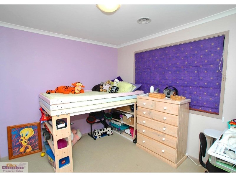 67 Thomas Royal Gardens, Queanbeyan NSW 2620