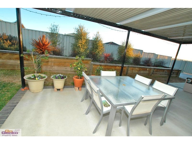 67 Thomas Royal Gardens, Queanbeyan NSW 2620