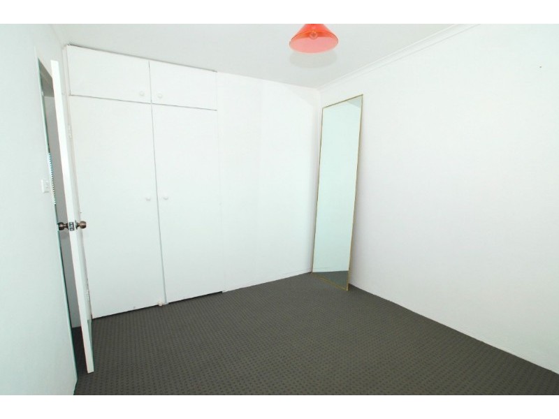 17/67 MacQuoid Street, Queanbeyan NSW 2620