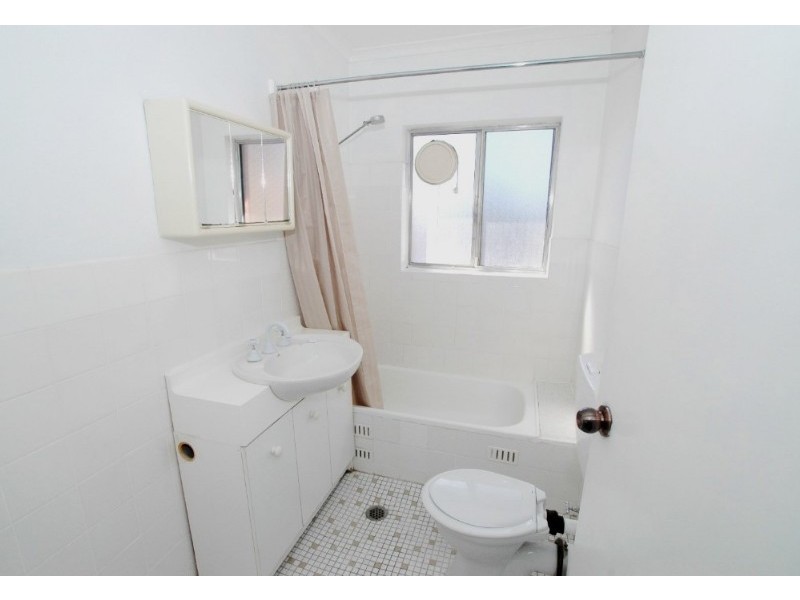 17/67 MacQuoid Street, Queanbeyan NSW 2620