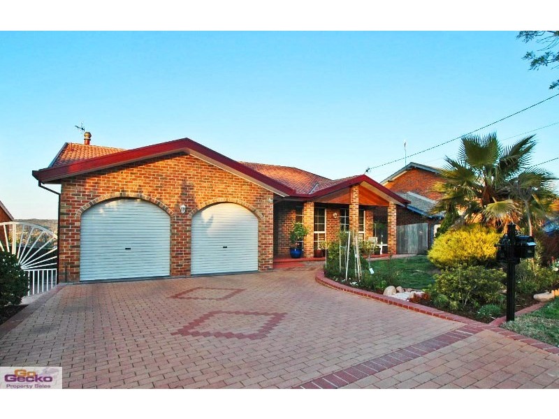 33 Sassafras Crescent, Queanbeyan NSW 2620