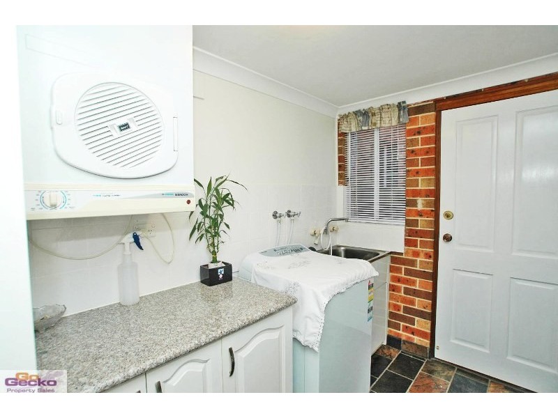 33 Sassafras Crescent, Queanbeyan NSW 2620