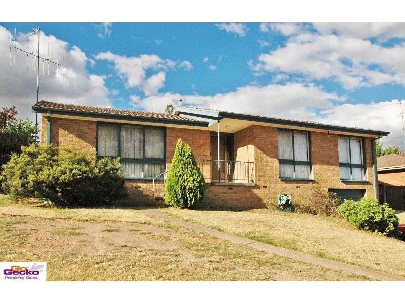 8 Kinsella Street, Queanbeyan NSW 2620