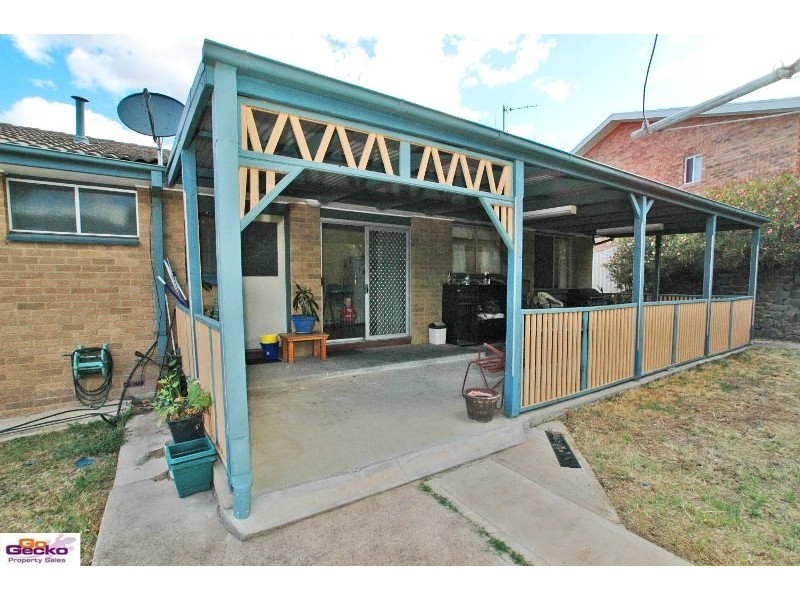 8 Kinsella Street, Queanbeyan NSW 2620