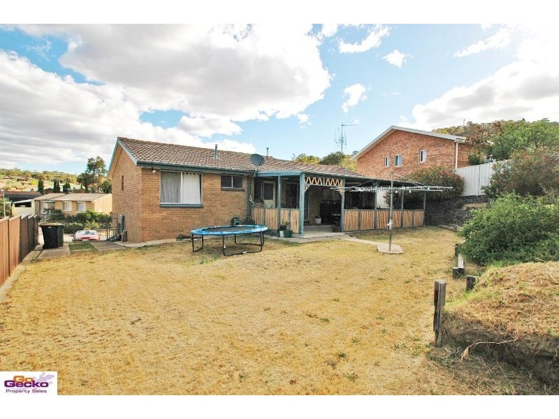 8 Kinsella Street, Queanbeyan NSW 2620