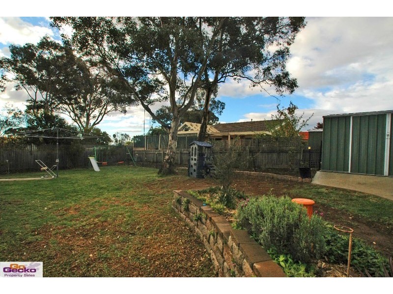 5 Halloran Drive, Jerrabomberra NSW 2619