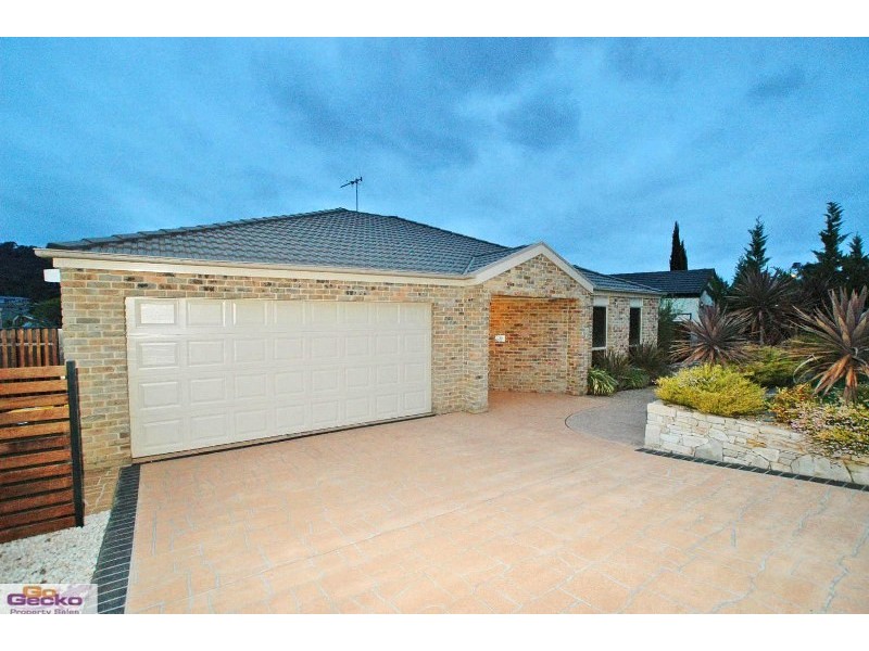 21 Pannamena Cres, Jerrabomberra NSW 2619