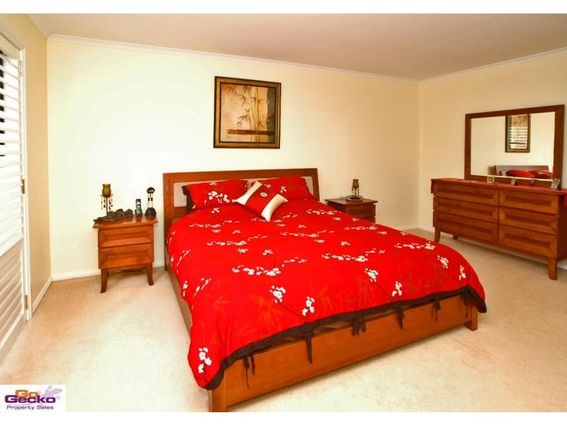 1 Benalla Court, Jerrabomberra NSW 2619