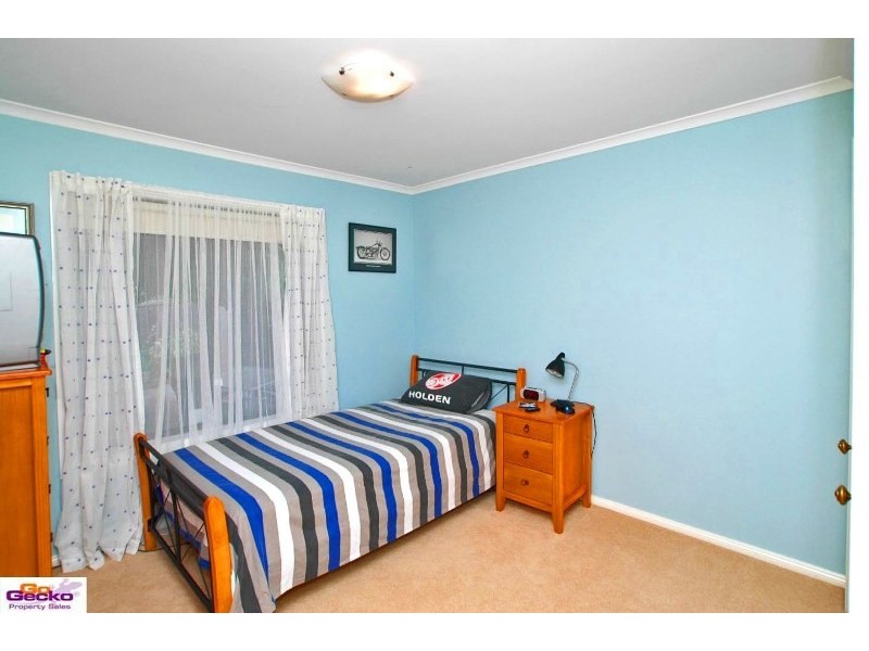 1 Benalla Court, Jerrabomberra NSW 2619