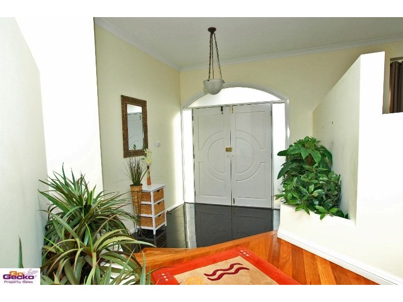 1 Benalla Court, Jerrabomberra NSW 2619