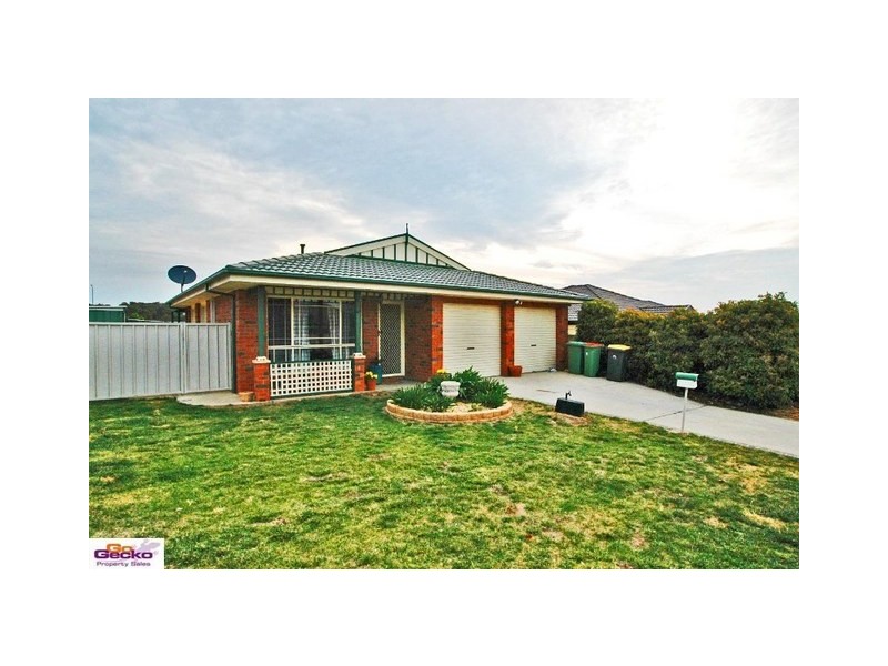 61 Thomas Royal Gardens, Queanbeyan NSW 2620