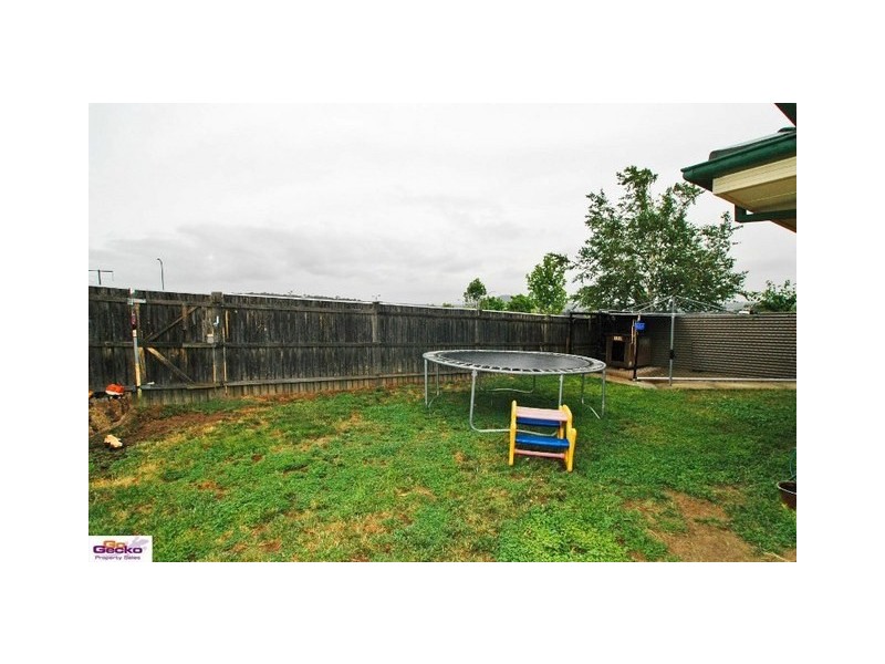 61 Thomas Royal Gardens, Queanbeyan NSW 2620