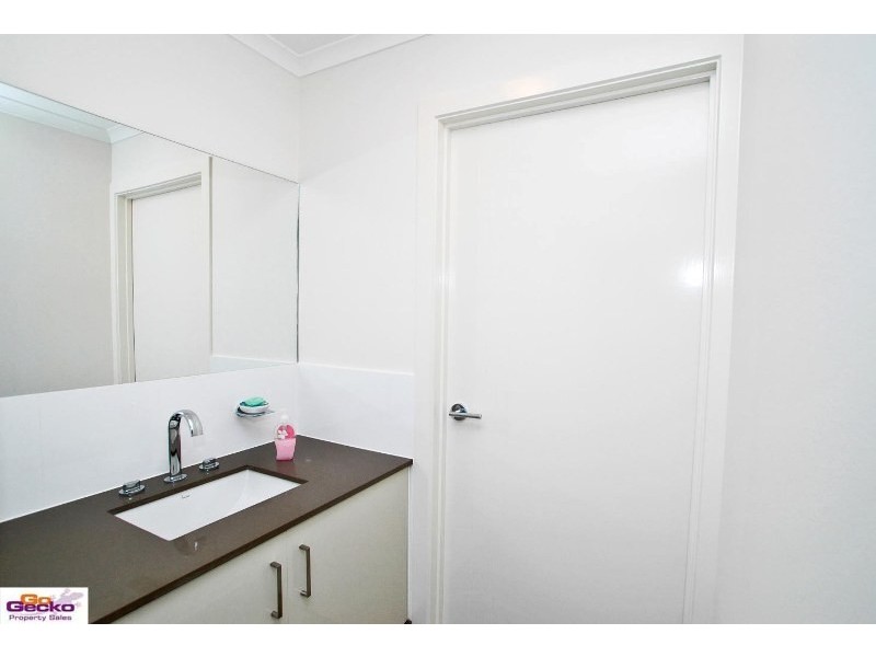 57 Woodhill Link, Jerrabomberra NSW 2619