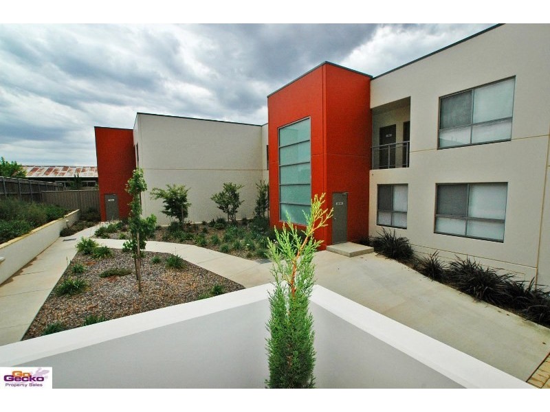 6A/17 Uriarra Road, Queanbeyan NSW 2620