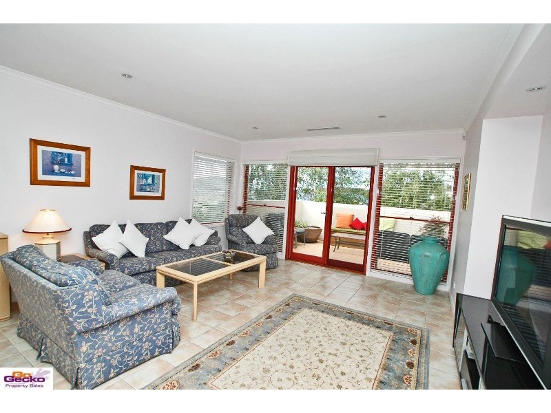 60 Woodhill Link, Jerrabomberra NSW 2619