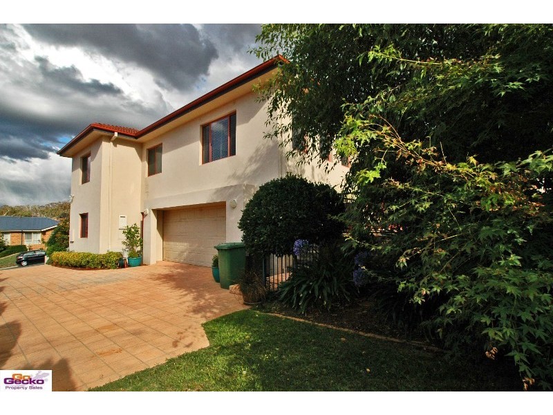 60 Woodhill Link, Jerrabomberra NSW 2619