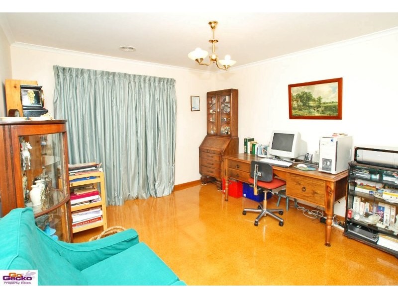 29 Parkview Crescent, Jerrabomberra NSW 2619