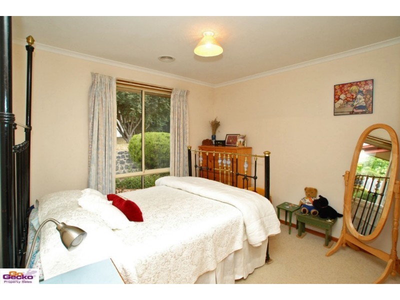 29 Parkview Crescent, Jerrabomberra NSW 2619