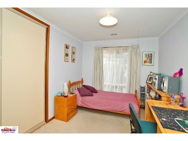 29 Parkview Crescent, Jerrabomberra NSW 2619