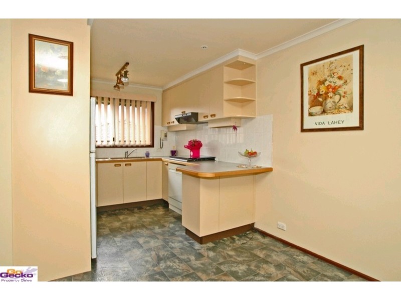 33 Hayley Street, Queanbeyan NSW 2620