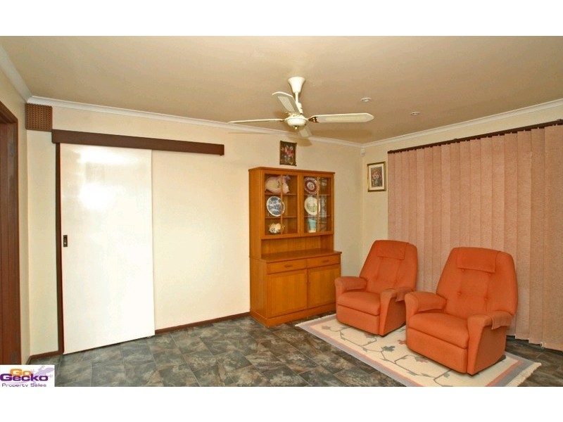 33 Hayley Street, Queanbeyan NSW 2620