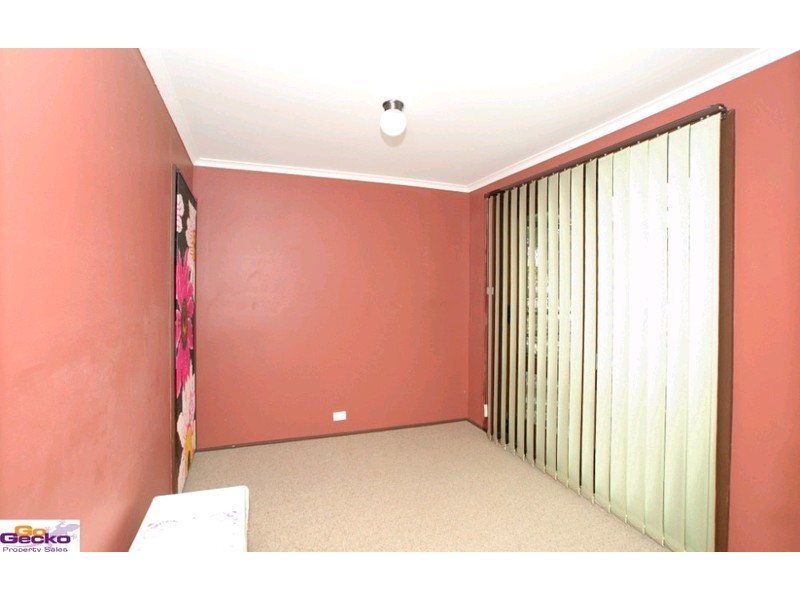 33 Hayley Street, Queanbeyan NSW 2620